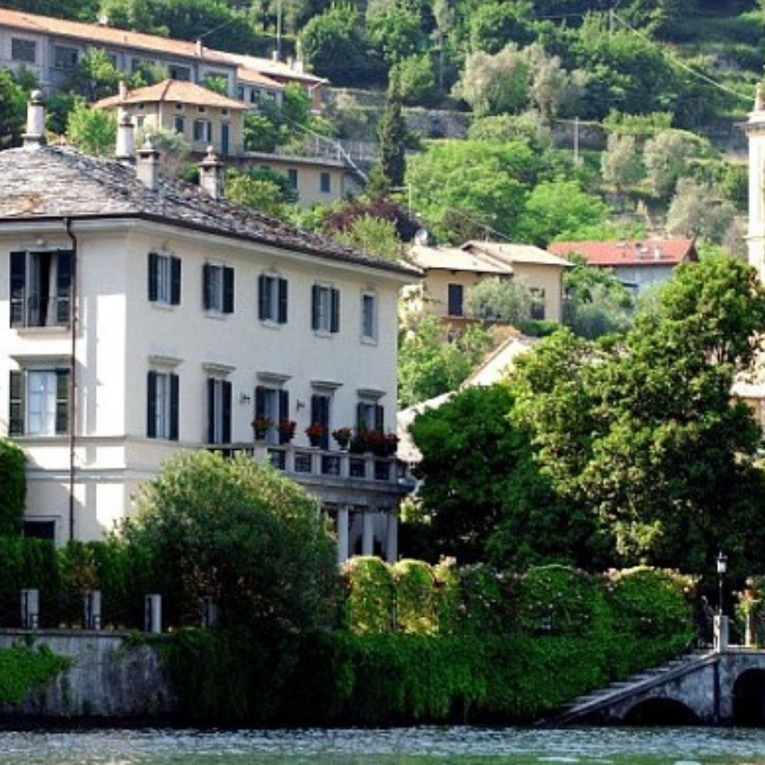 Giro del Lago di Como: Due Ore di Magia